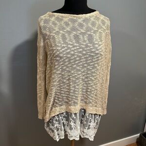 🔥Umgee USA 🌸 cold shoulder layered lace knit sweater Sm